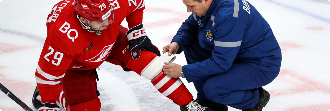Sports injury first aid dressing