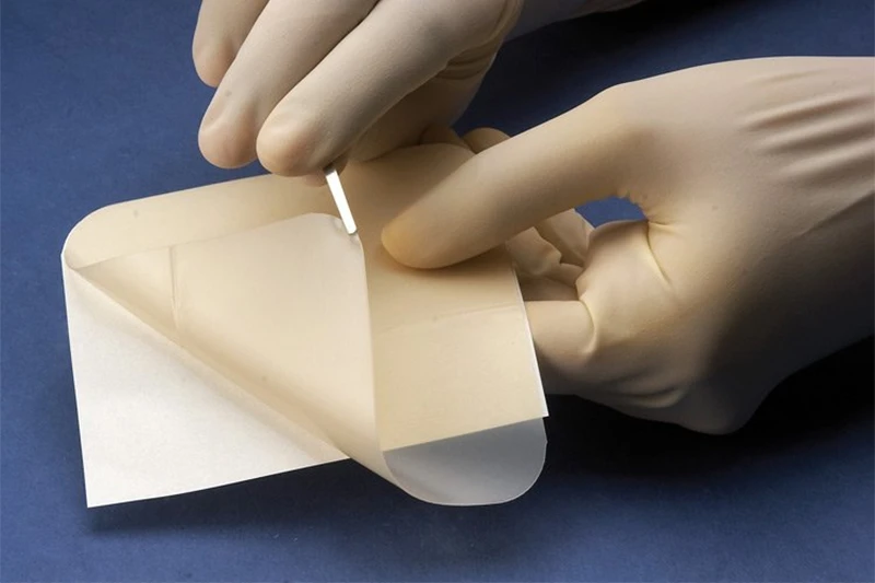Beige Square High-Absorbency Hydrocolloid Dressing