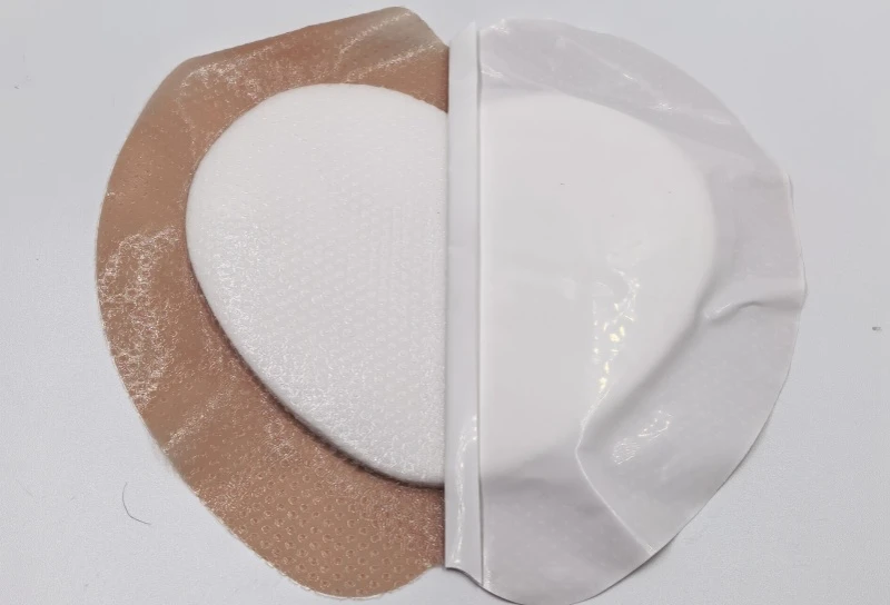 Heart-Shaped Soft Silicone Foam Dressing with Adhesive Absorbent Pad | Silicone Border Dressing