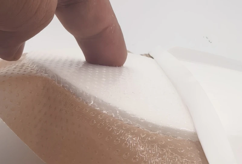 Heart-Shaped Soft Silicone Foam Dressing with Adhesive Absorbent Pad | Silicone Border Dressing